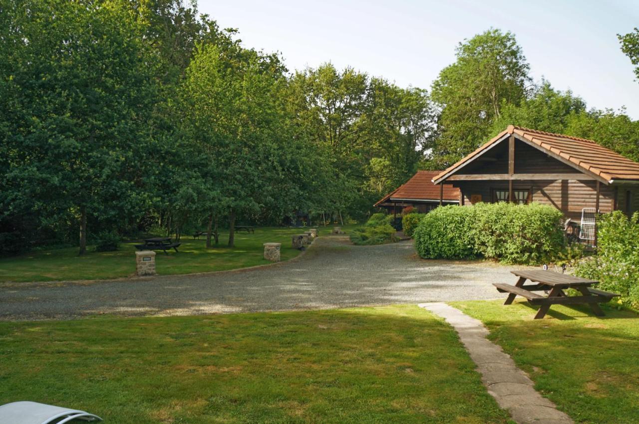 La Coterie Lodges Blaudeix Экстерьер фото